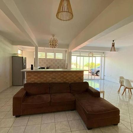 Charmant Appartement Avec Piscine Le Robert Kültér fotó